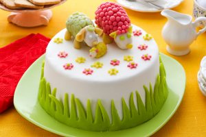 Какую и где купить мастику для торта без лишних затрат?